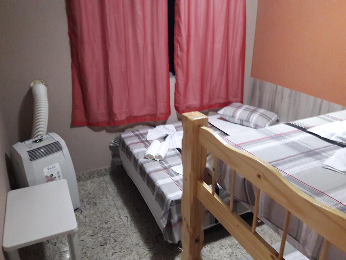 Hostel Falcao-Suites Privativas Com Ar Condicionado Rio das Ostras Exterior photo